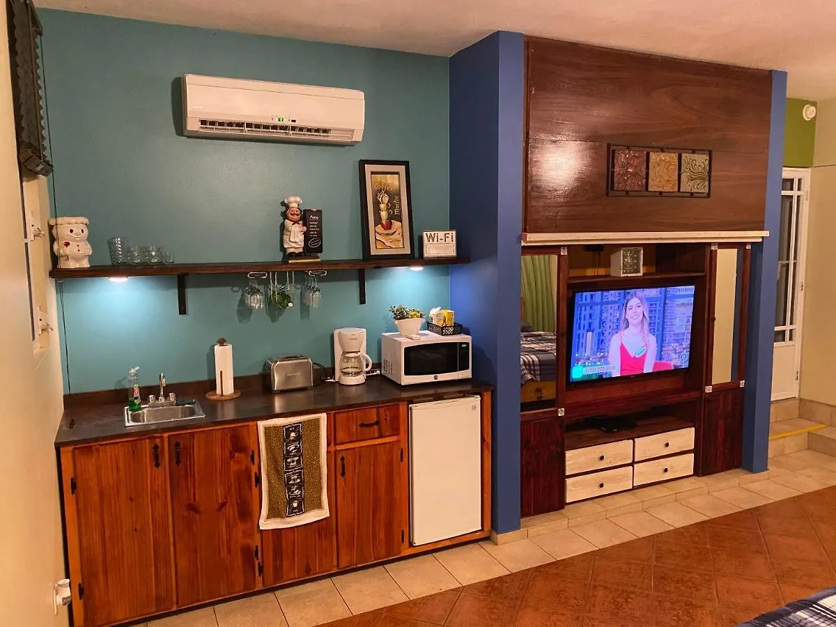 Family Guest House Quebradillas